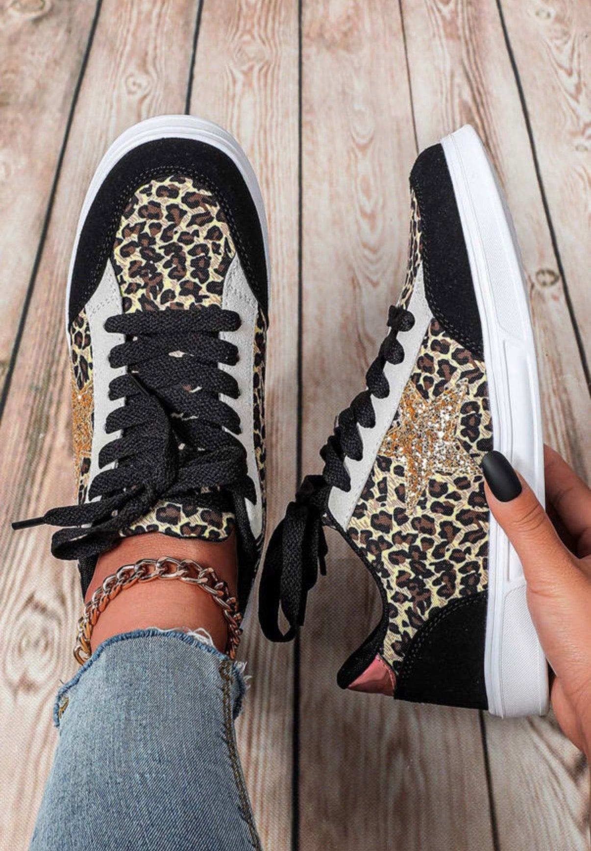 LEOPARD STAR SHOE (IN:696)